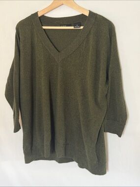 Press: Olive V-Neck Oversized Knit Sweater sz Small